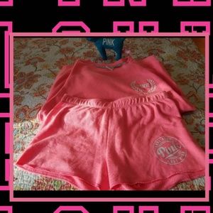 Crew neck sweatshirt and shorts set